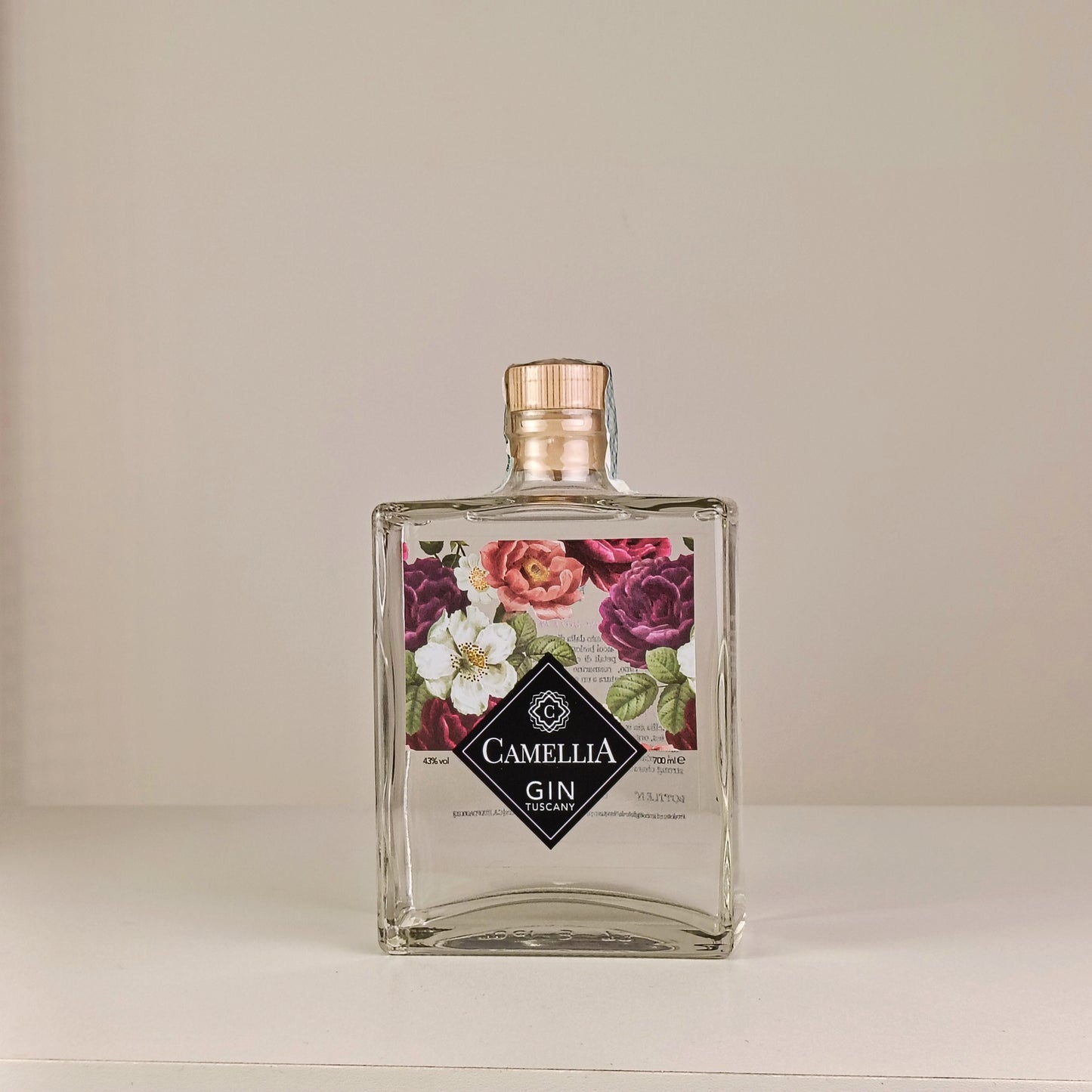 Camellia Gin Tuscany 700ml
